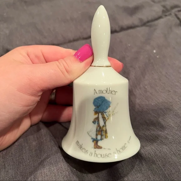 Vintage 1976 Porcelain Holly Hobbie Bell A Mother Makes a House a Home 70s - Picture 2 of 6